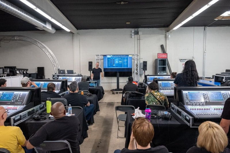 dLive Training Class